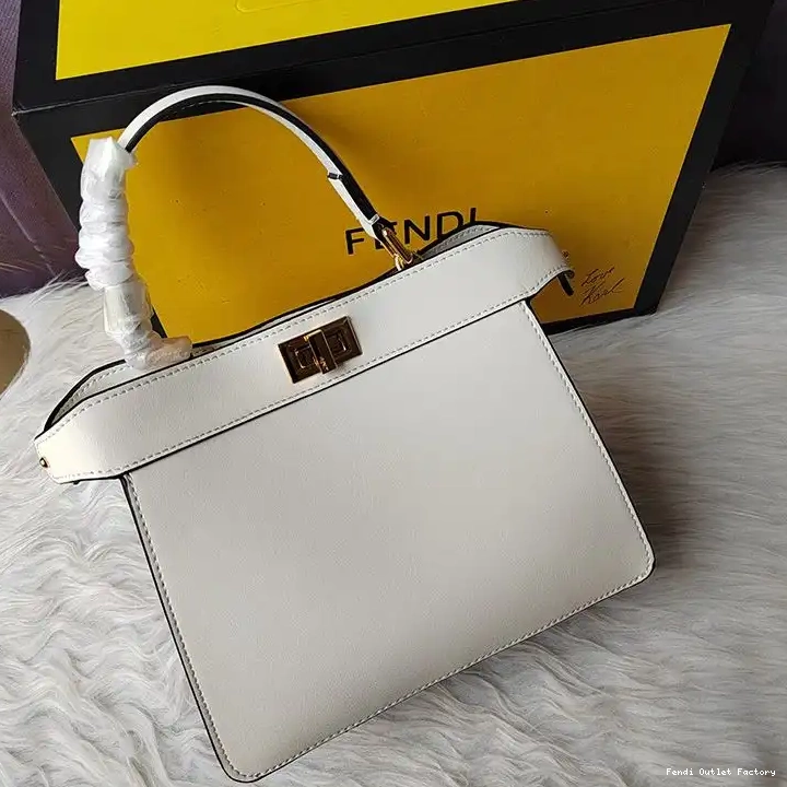 Vintage HOT Leather White In Petite Fendi Peekaboo Nappa ISeeU Bag 0506